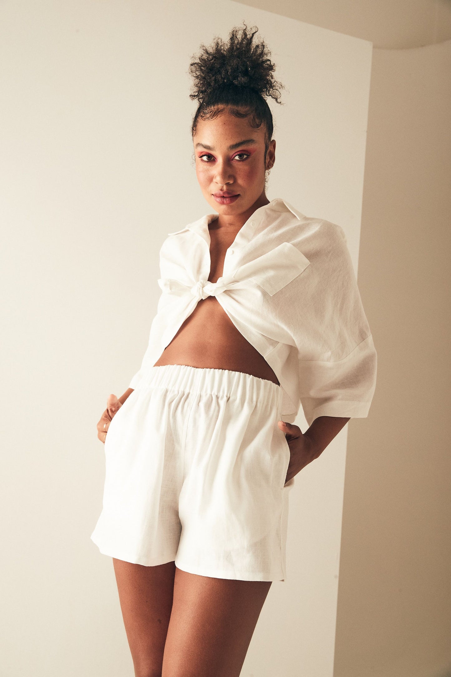 Linen Short - White